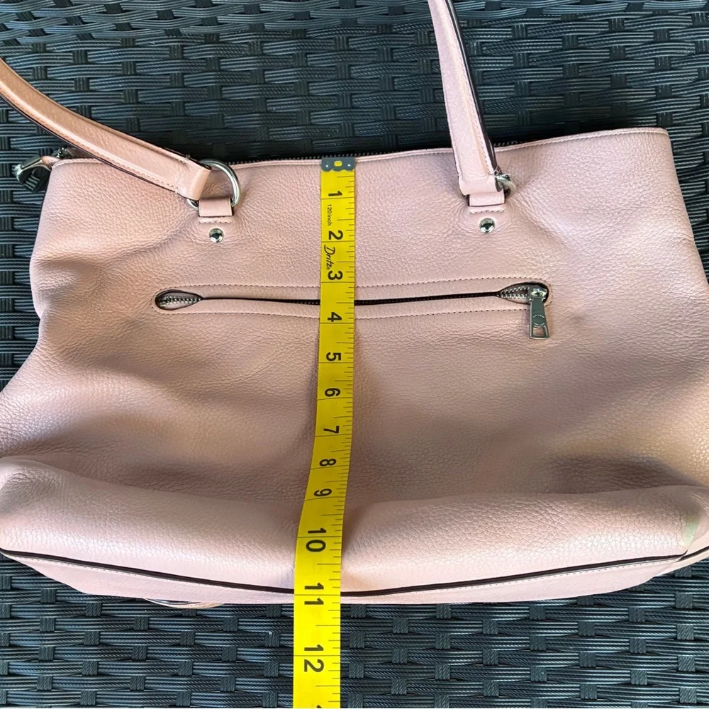 COACH Pink Bag.Leather Pink Bag. - Picture 11 of 14